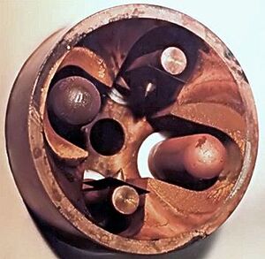 Egely-forgotten-p3-pic4 360x352.jpg